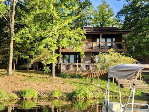 275 Negaunee Lake Drive, Evart, MI 49631