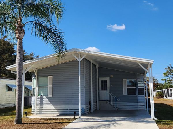 14 La Costa Lane, Port St. Lucie, FL 34952