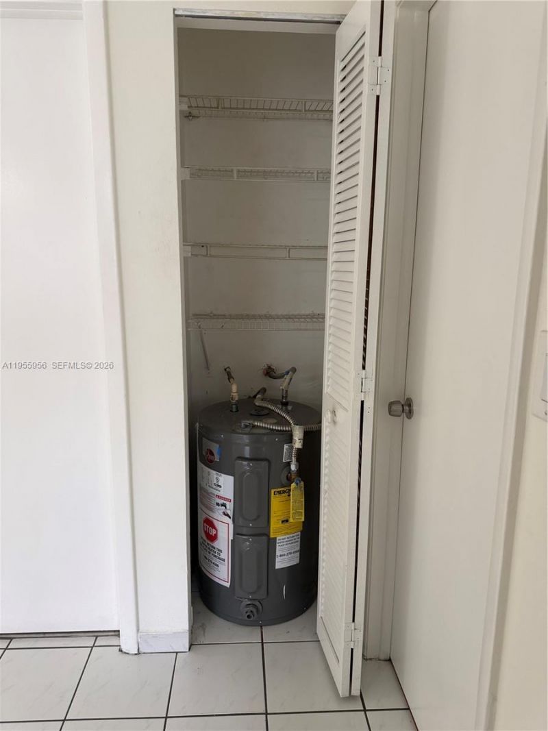 10101 W Okeechobee Rd, Unit 17202, Hialeah Gardens, FL 33016 Photo