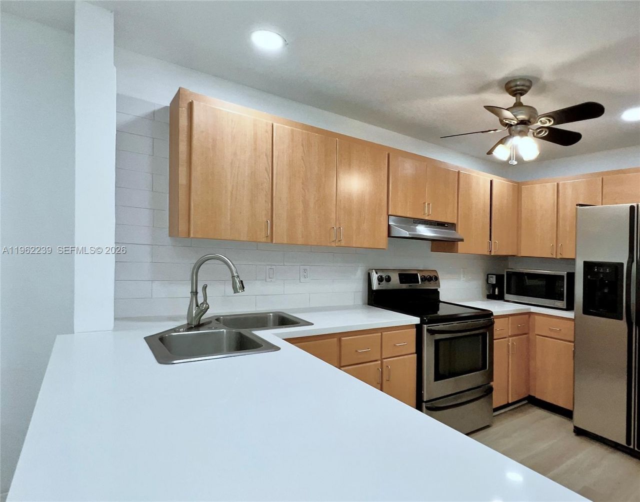 499 SE 13th St , Unit 7E, Fort Lauderdale, FL 33316 Photo