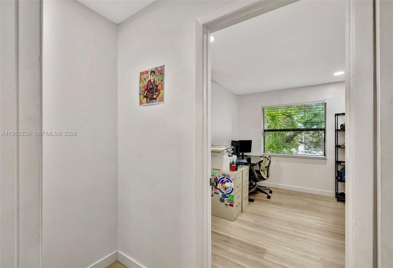 499 SE 13th St , Unit 7E, Fort Lauderdale, FL 33316 Photo