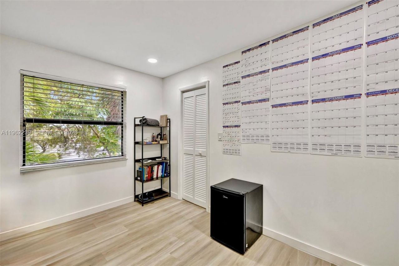 499 SE 13th St , Unit 7E, Fort Lauderdale, FL 33316 Photo