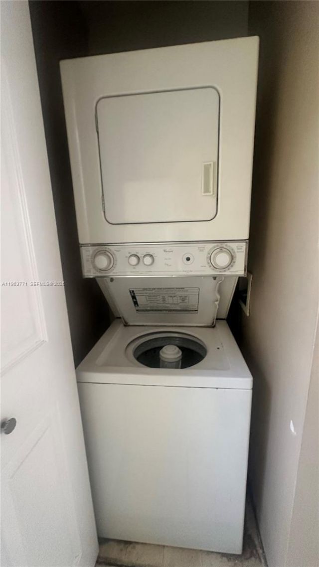 9999 Summerbreeze Dr, Unit 315, Sunrise, FL 33322 Photo