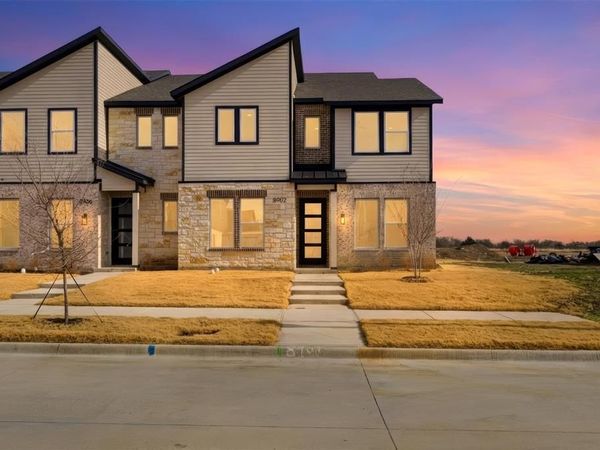 8902 Lowell Street, Rowlett, TX 75089