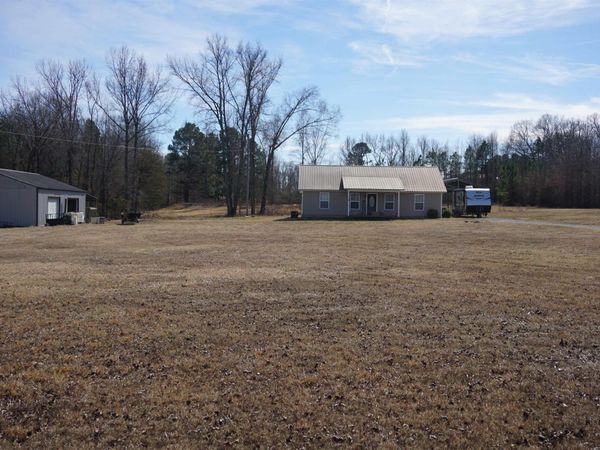 140 Green Valley Ln, Pangburn, AR 72121