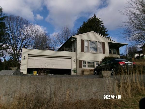 2000 Whitethorn St., Bluefield, WV 24701