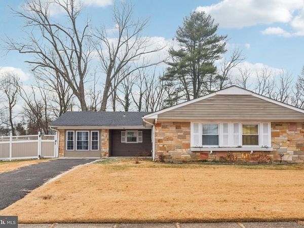 71 HARRINGTON CIRCLE, WILLINGBORO, NJ 08046