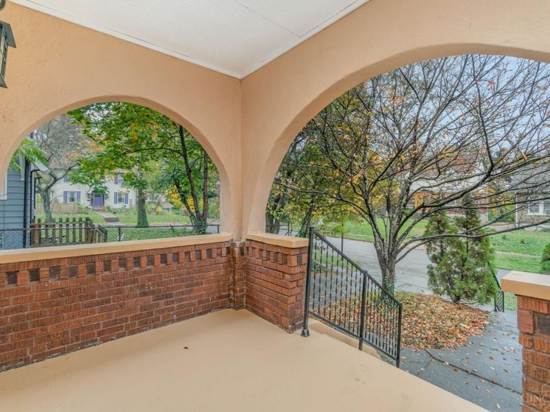 3954 Glencross Avenue, Cincinnati, OH 45217 Photo 3