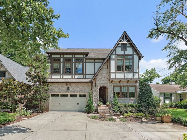 3808 Cross Creek Rd, Nashville, TN 37215