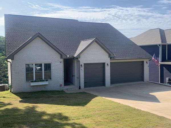85 BREEZE PT SE, Savannah, TN 38372
