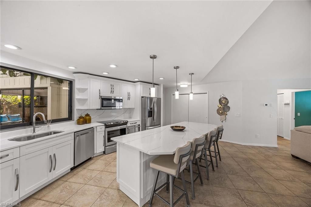2529 Kings Lake Blvd, Naples, FL 34112 Photo