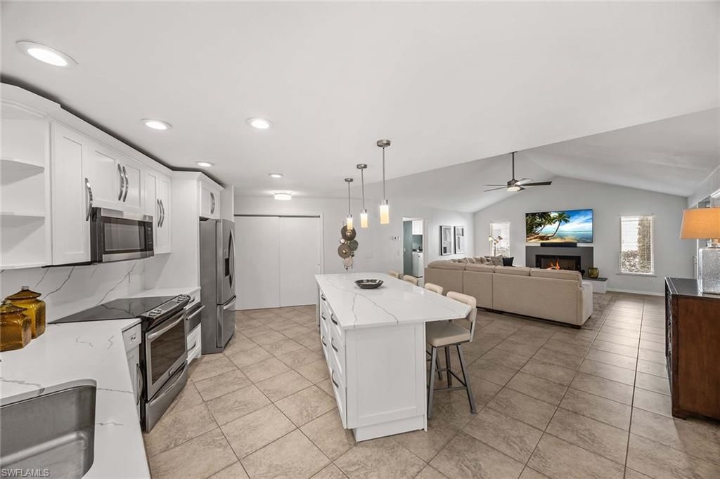 2529 Kings Lake Blvd, Naples, FL 34112 Photo
