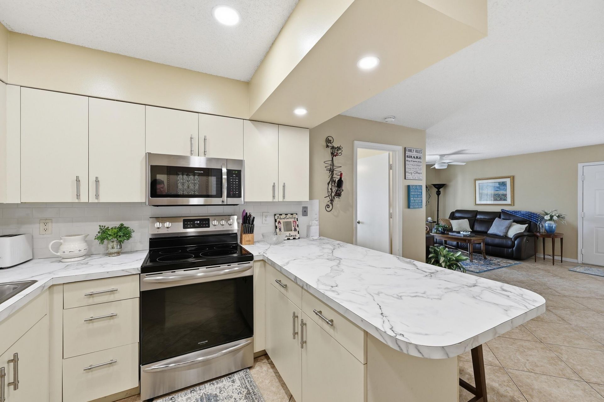 205 SE Village 205 Drive, Unit 205, Port Saint Lucie, FL 34952 Photo