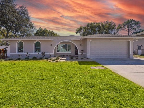 8926 GUM TREE AVENUE, NEW PORT RICHEY, FL 34653