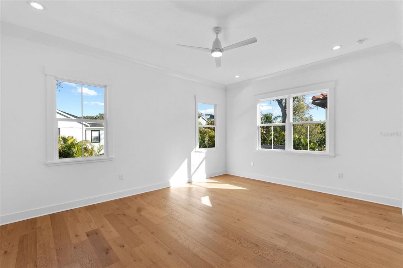 3904 Greenwood Drive, Tampa, FL 33611 Photo