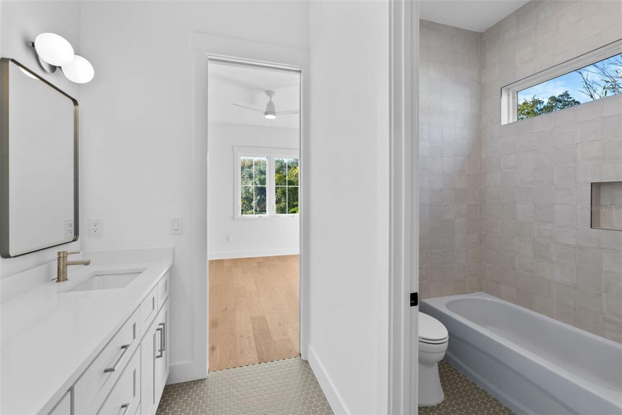 3904 Greenwood Drive, Tampa, FL 33611 Photo