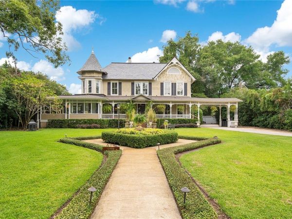 614 LAKE AVENUE, ORLANDO, FL 32801