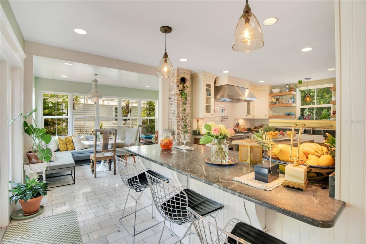 614 Lake Avenue, Orlando, FL 32801 Photo