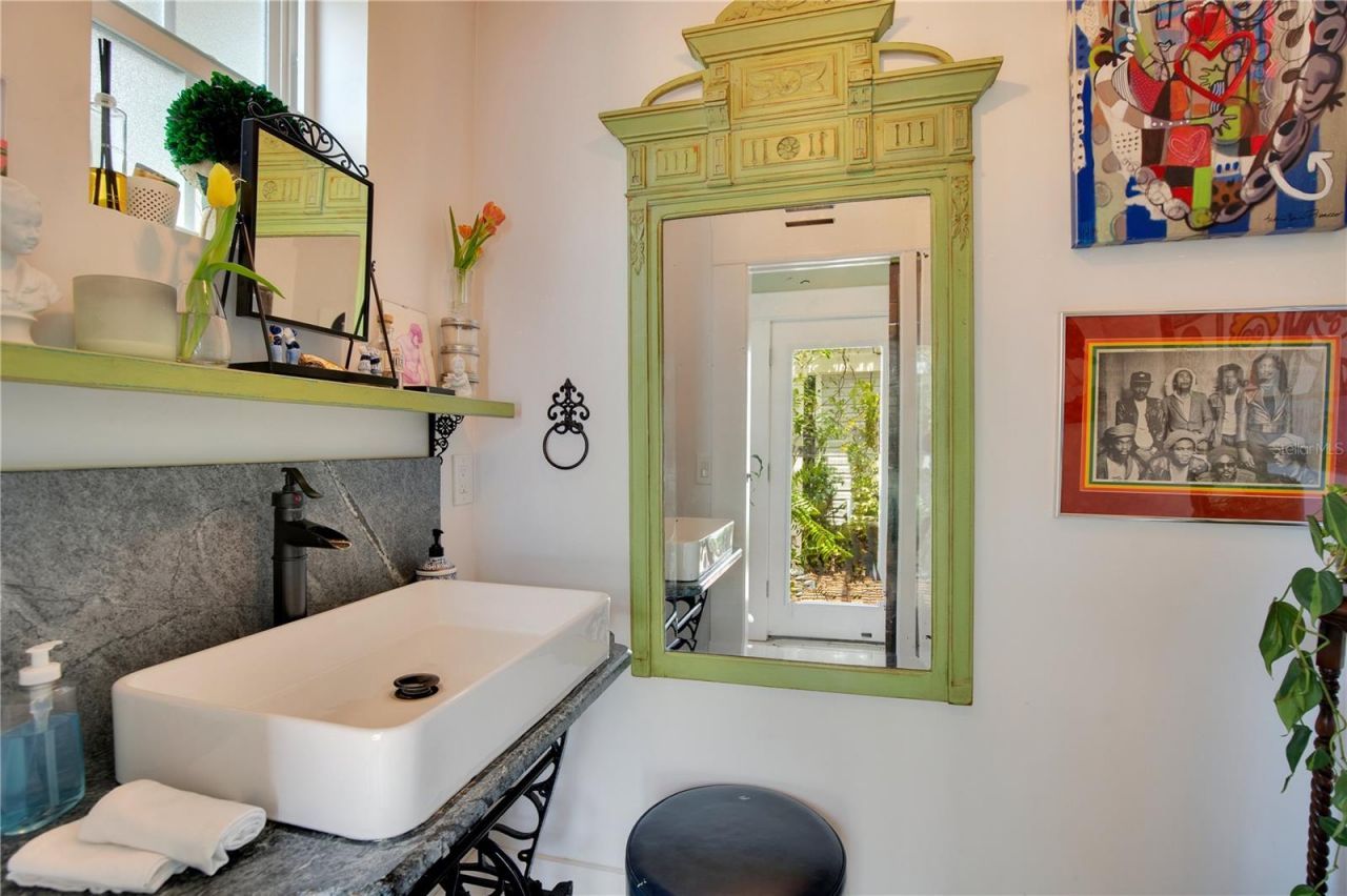 614 Lake Avenue, Orlando, FL 32801 Photo