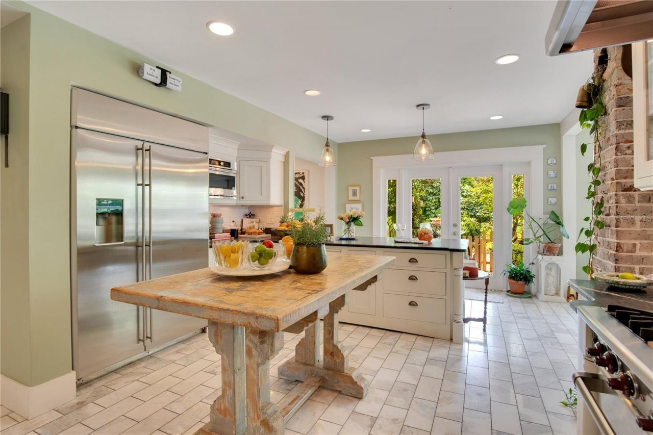 614 Lake Avenue, Orlando, FL 32801 Photo