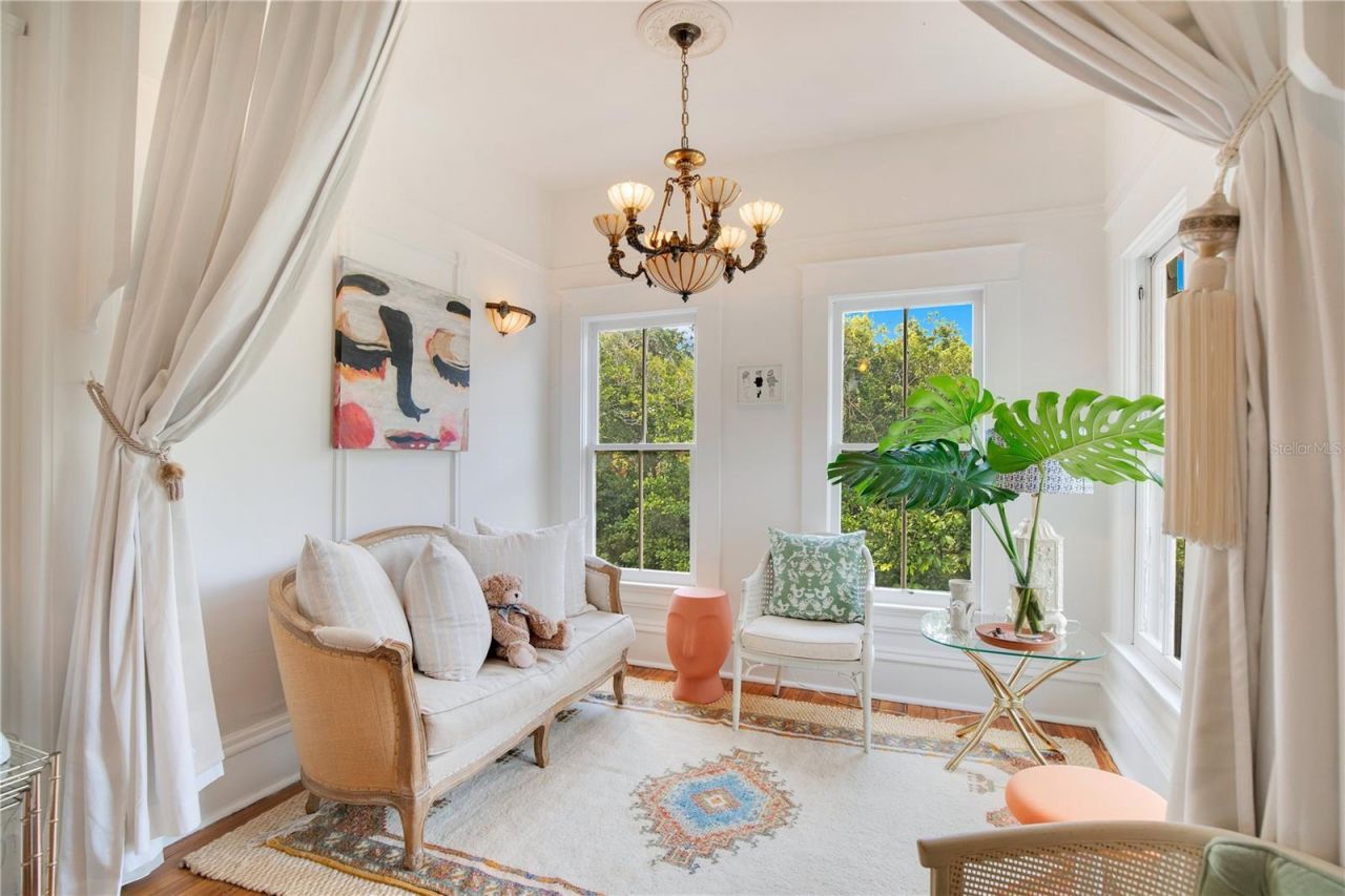 614 Lake Avenue, Orlando, FL 32801 Photo