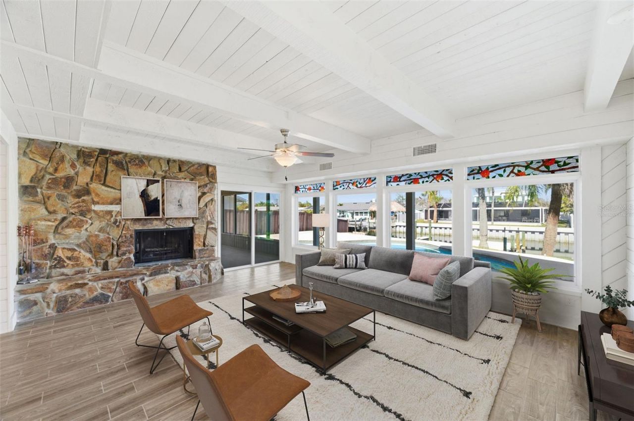 8461 Flagstone Drive, Tampa, FL 33615 Photo