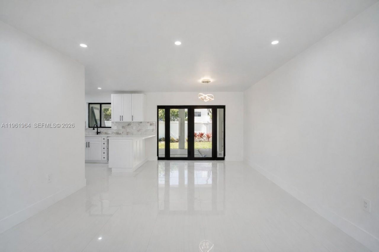 1406 SW 104th Ct, Miami, FL 33174 Photo