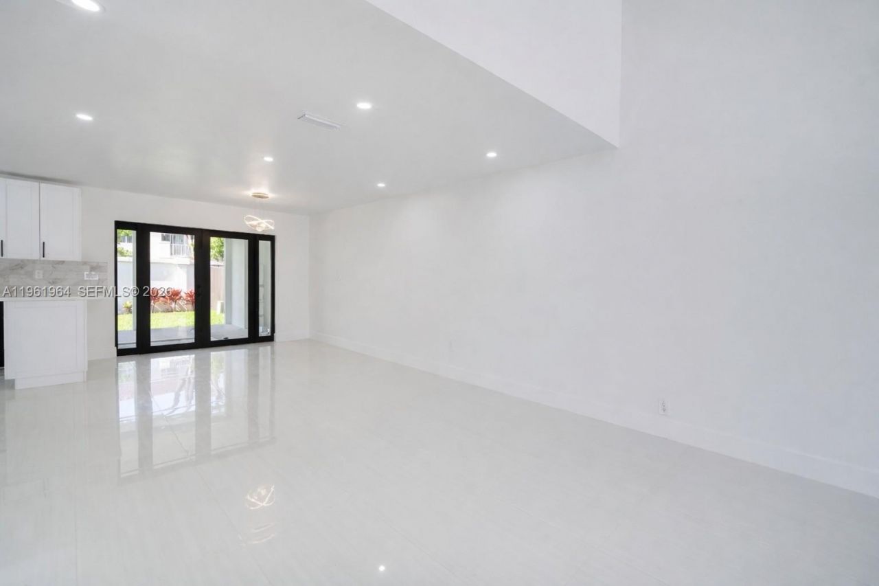 1406 SW 104th Ct, Miami, FL 33174 Photo