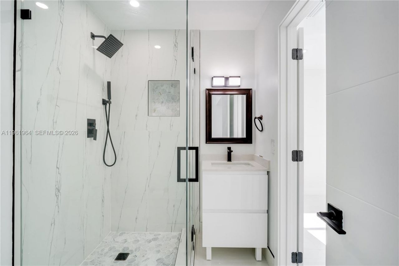 1406 SW 104th Ct, Miami, FL 33174 Photo