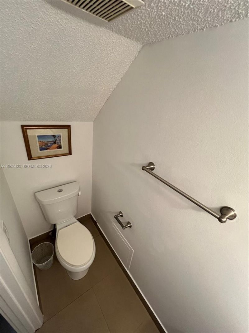 14921 SW 82nd Ter , Unit 3-201, Miami, FL 33193 Photo