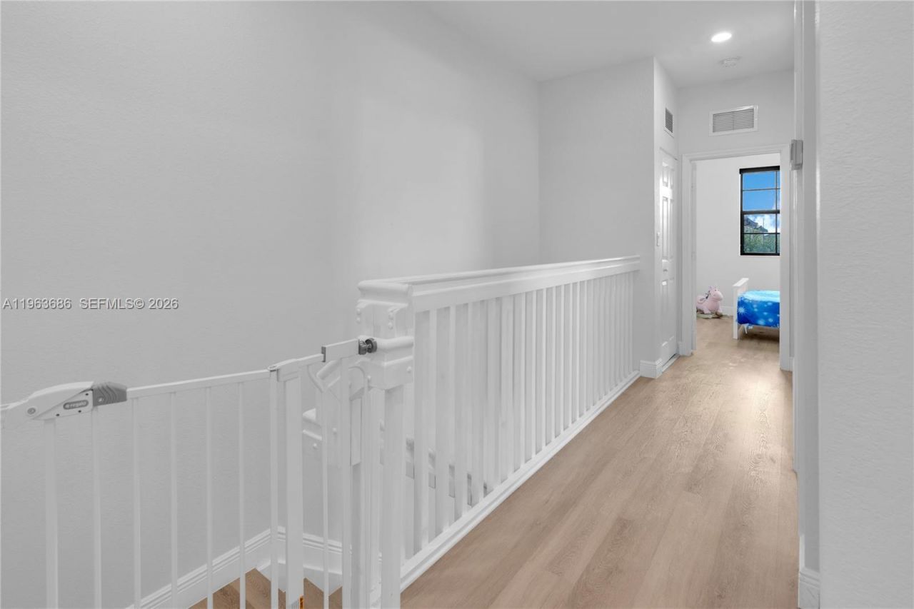 9393 W 33rd Way, Hialeah, FL 33018 Photo