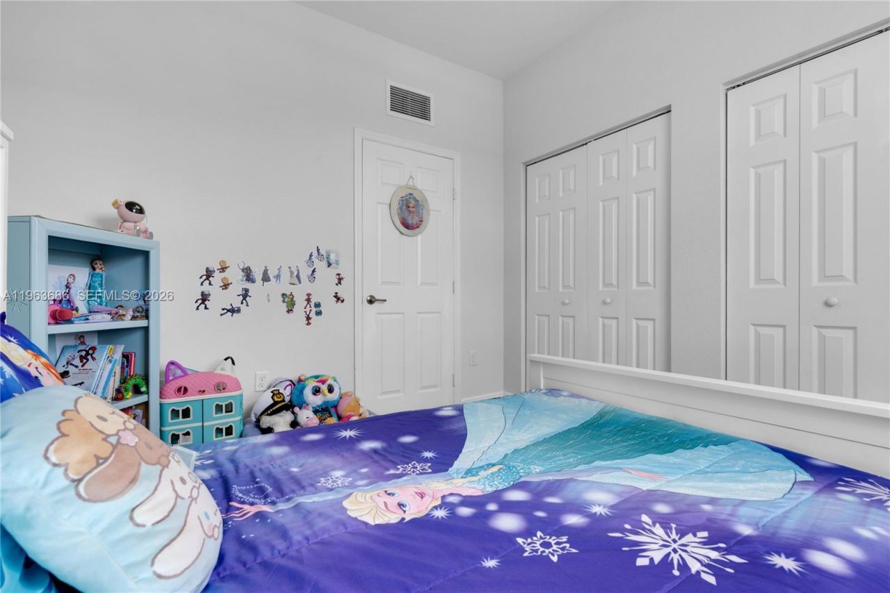 9393 W 33rd Way, Hialeah, FL 33018 Photo