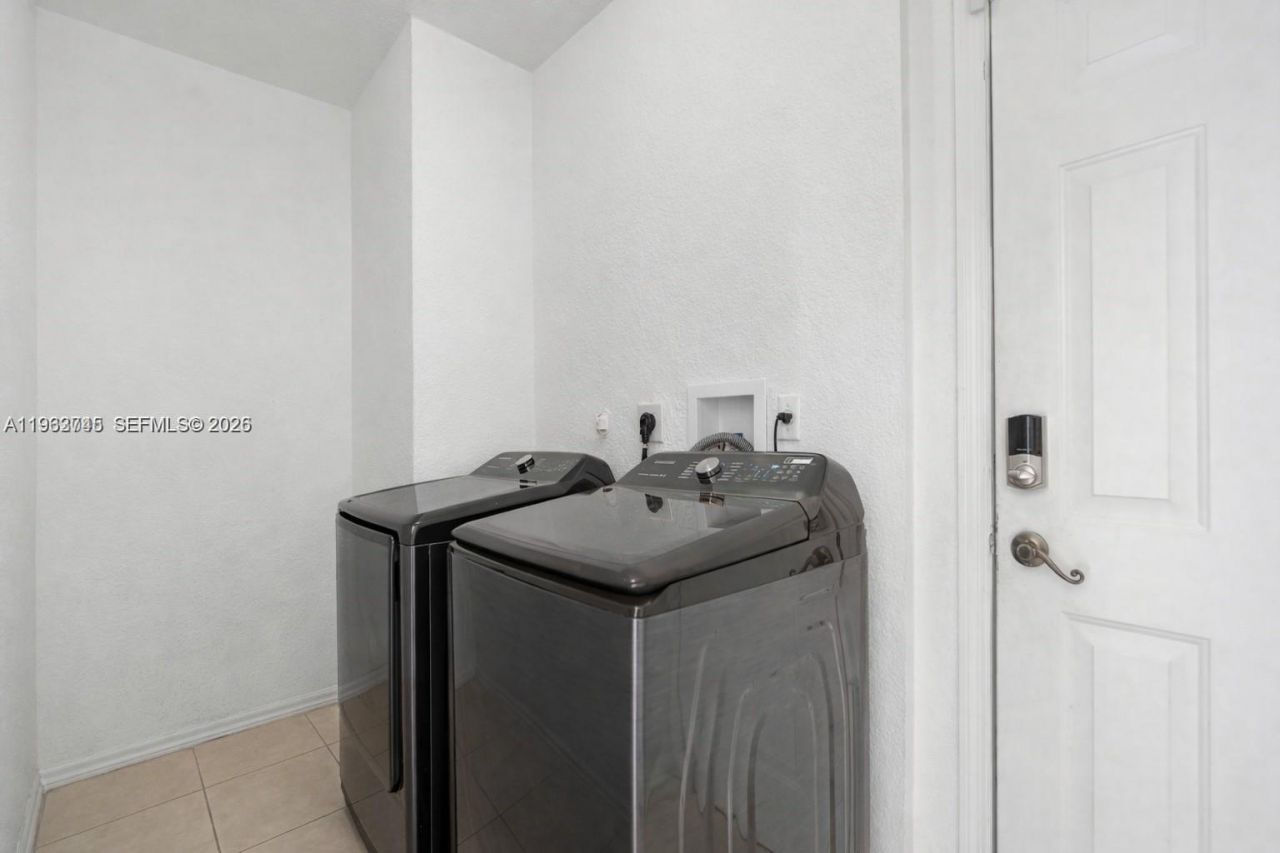 2467 SE 19th St, Homestead, FL 33035 Photo