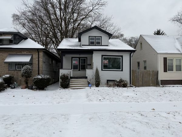 12416 S Carpenter Street, Calumet Park, IL 60827