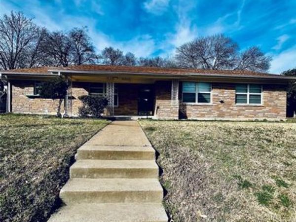 8300 Doreen Avenue, Fort Worth, TX 76116