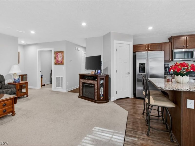 173 Eagle Circle, Amherst, OH 44001 Photo 11