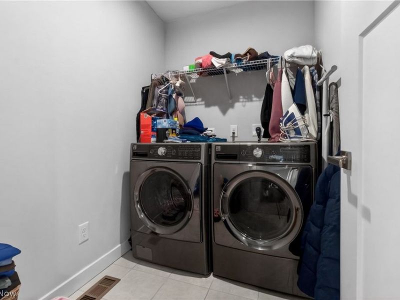 173 Eagle Circle, Amherst, OH 44001 Photo 14