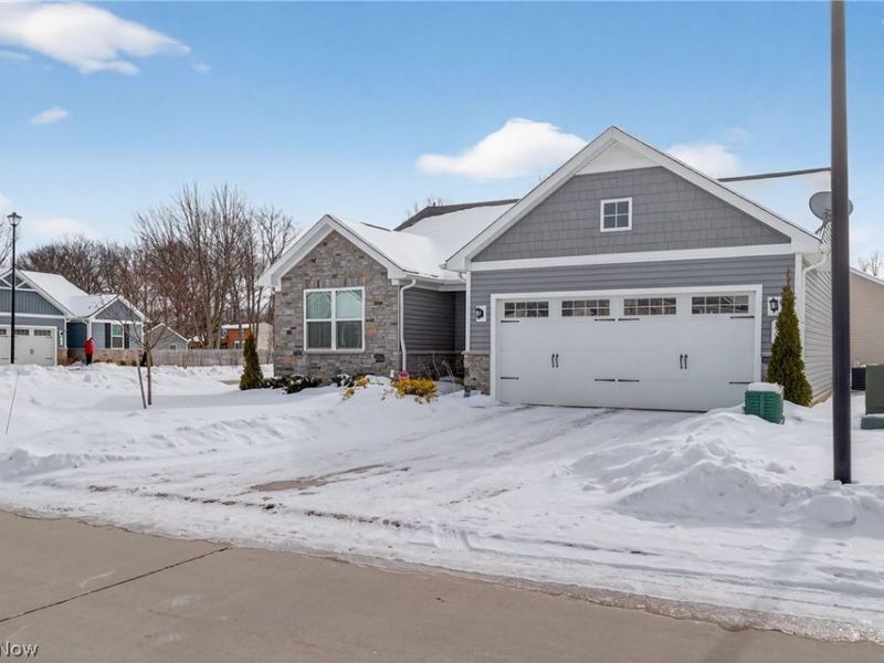 173 Eagle Circle, Amherst, OH 44001 Photo 4