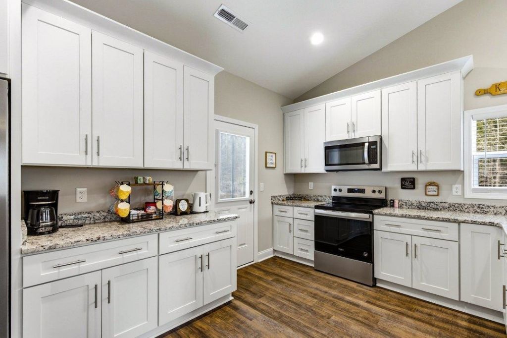 3566 Steamer Trace Rd. Photo 17