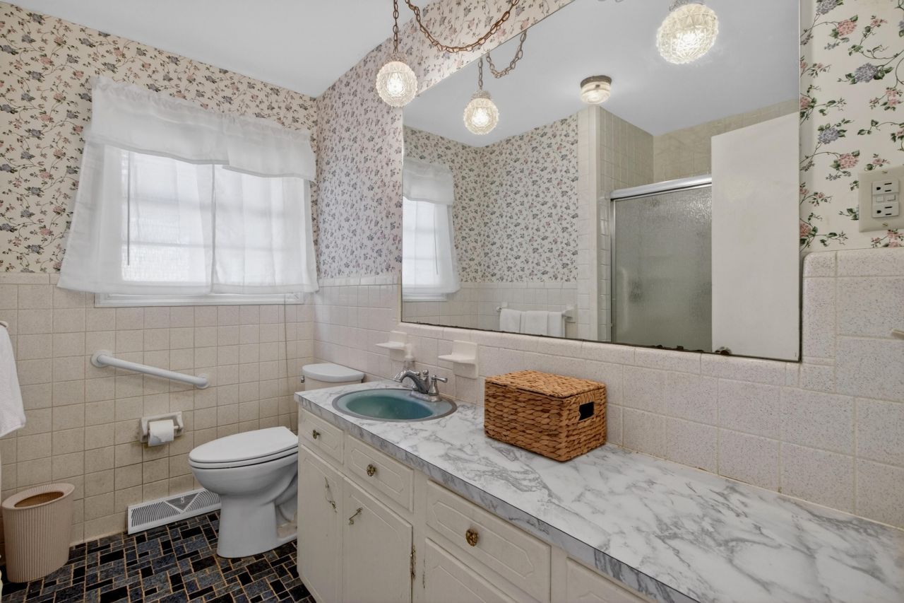 822 Rogers Lane Photo 18