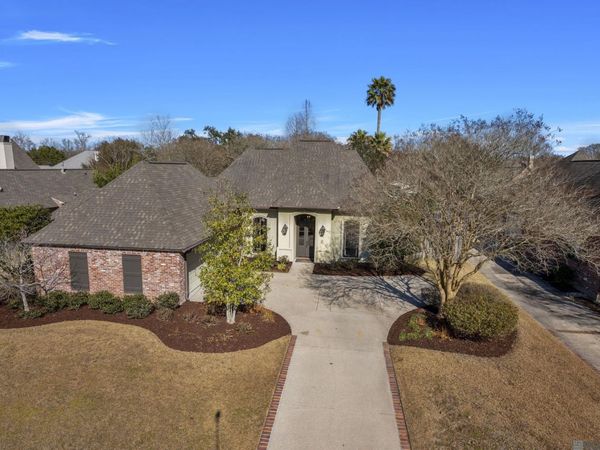 15223 Lockett Ln, Baton Rouge, LA 70810