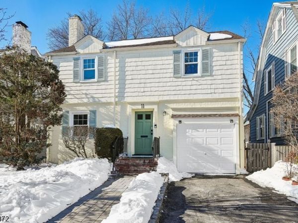 11 Overlook Ter, Maplewood, NJ 07040
