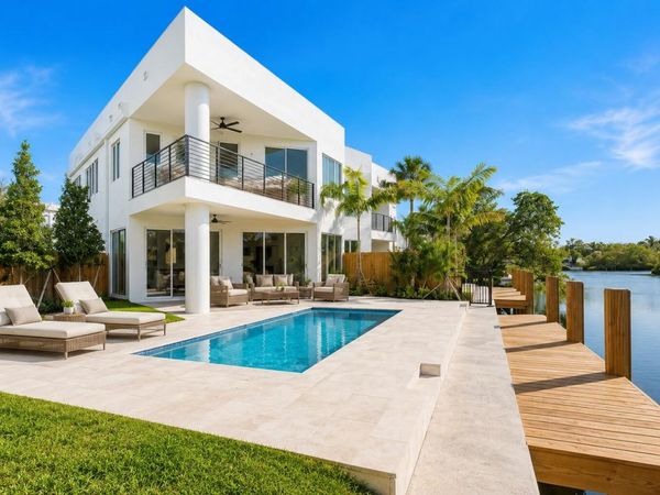 1133 NE 18th Court, Fort Lauderdale, FL 33305