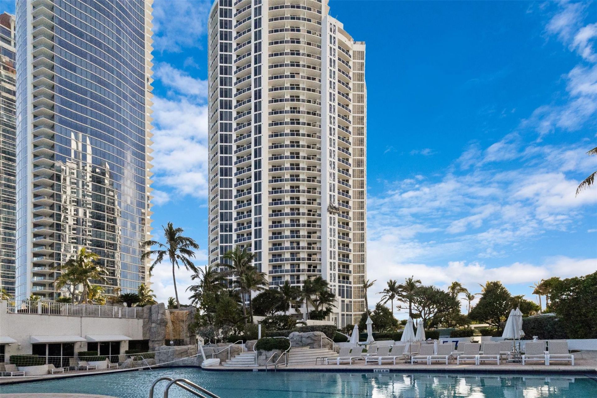 18001 Collins Avenue, Unit 2615, North Miami Beach, FL 33160 Photo