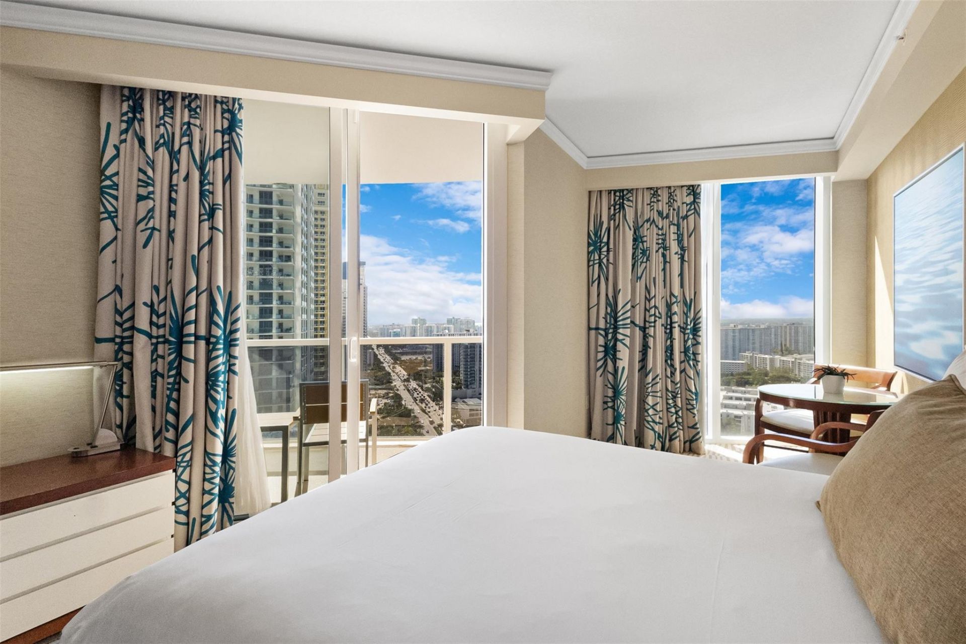 18001 Collins Avenue, Unit 2615, Sunny Isles Beach, FL 33160 Photo