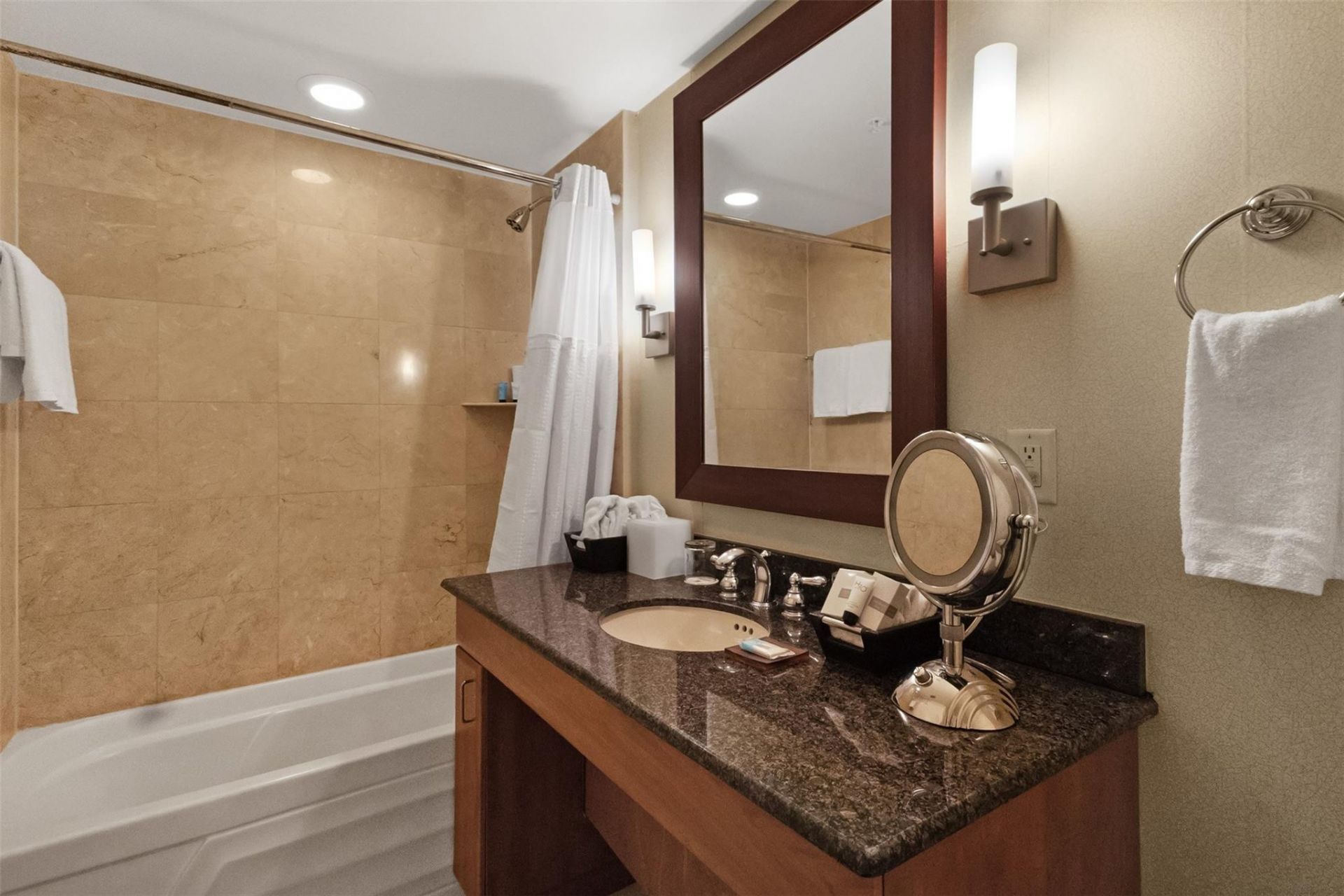 18001 Collins Avenue, Unit 2615, Sunny Isles Beach, FL 33160 Photo