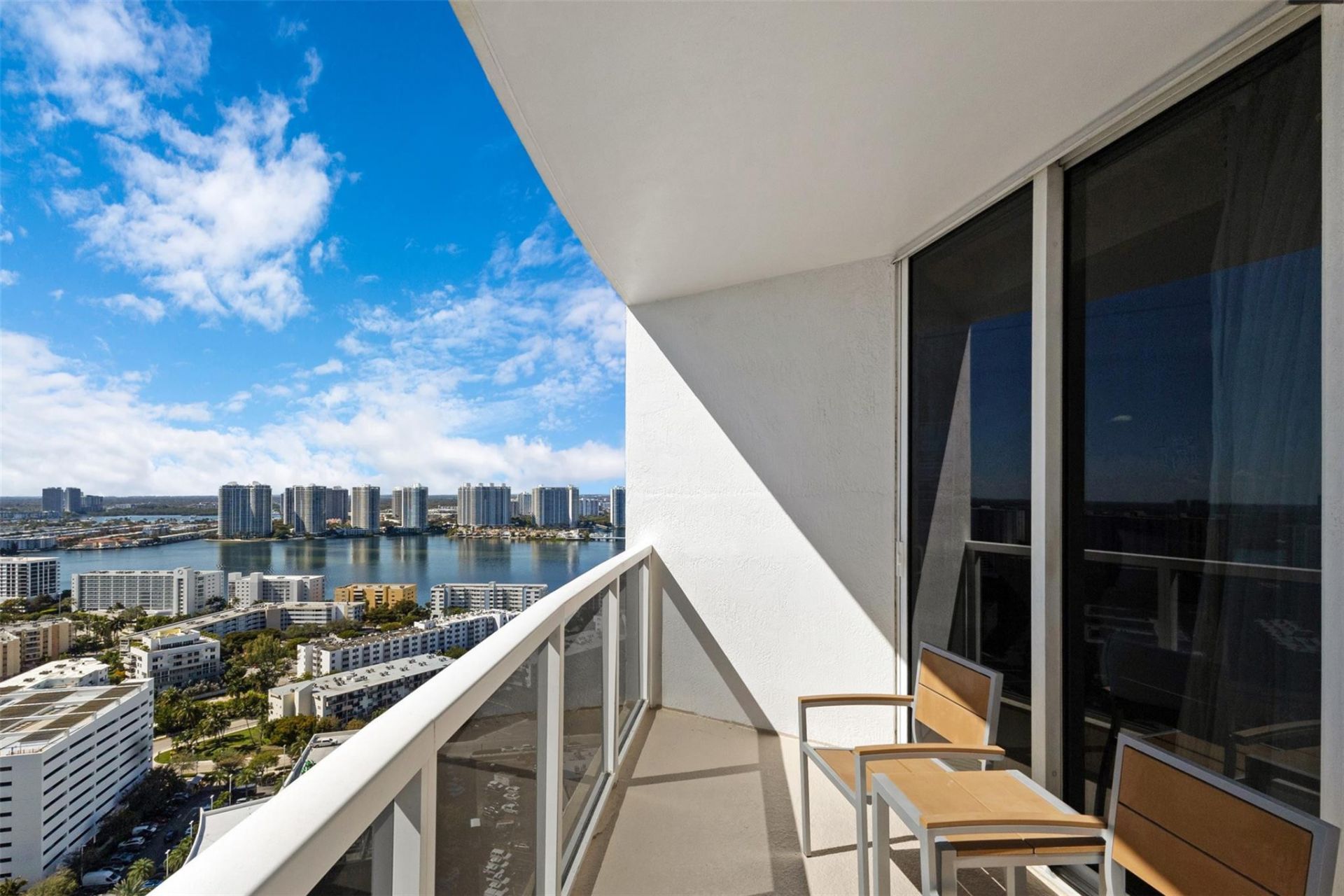 18001 Collins Avenue, Unit 2615, North Miami Beach, FL 33160 Photo