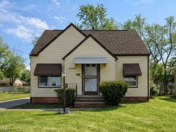 19608 Kings Highway, Warrensville Heights, OH 44122