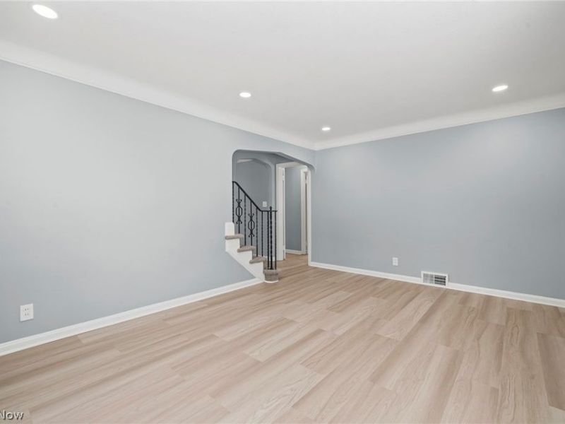 19608 Kings Highway, Warrensville Heights, OH 44122 Photo 8