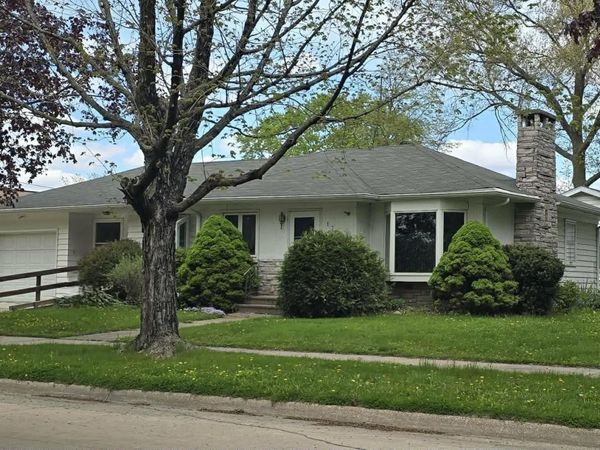 1705 Owen Street, Charles City, IA 50616